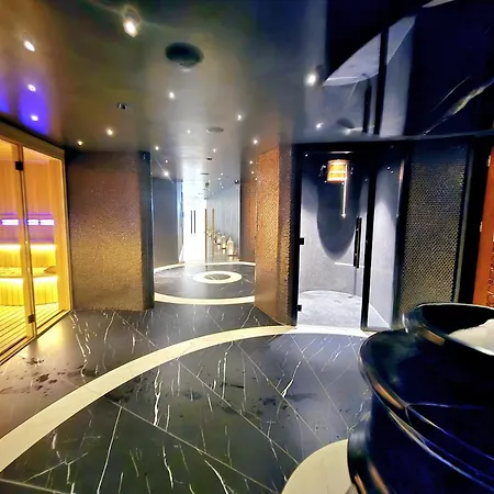 Exclusive 2 Bedroom In Grand Sapphire Casino *